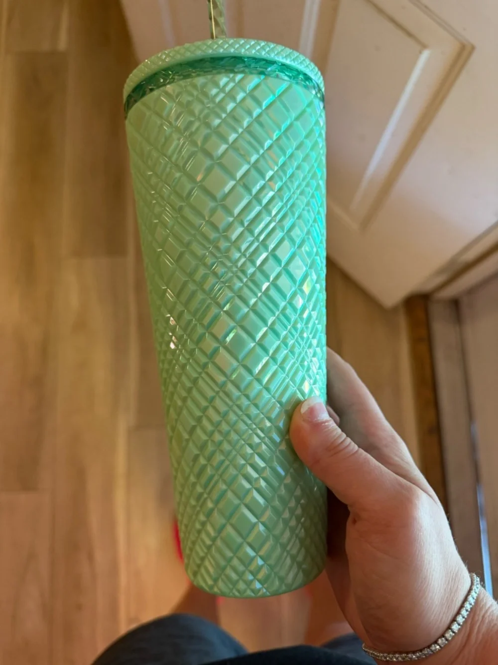 Starbucks Iridescent Seafoam Green Studded Tumbler 24 oz EUC w/ Straw